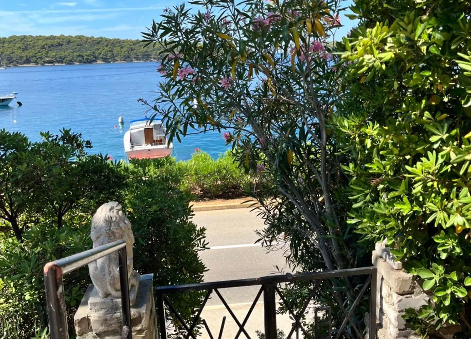 Villa Bocca Falsa & Boat Mooring Mali Losinj