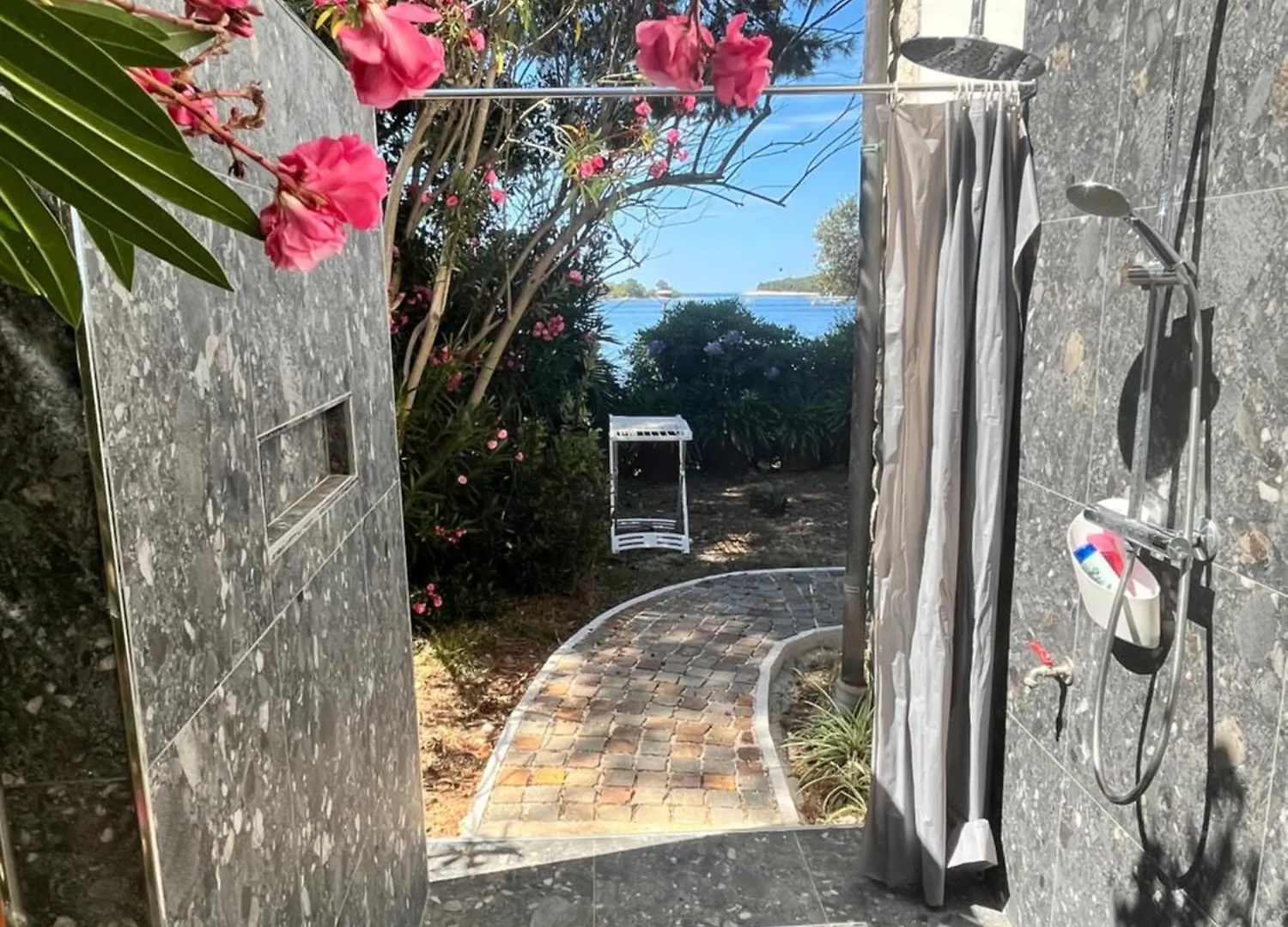 Villa Bocca Falsa & Boat Mooring Mali Losinj Croatia